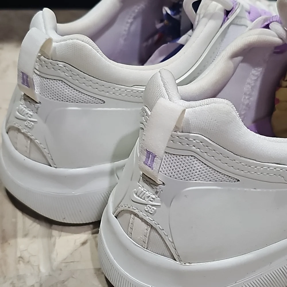 Nike Nyjah Free 2 SB‎ Summit White Lilac Skate Shoes BV2078-108 Youth Size 5, 37 - Picture 4 of 9